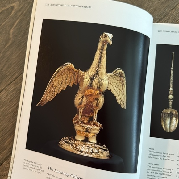 The Crown Jewels Official Guidebook Illustrated Paperback Tower of London - Picture 5 of 7